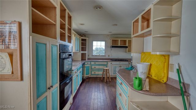 4896 High Hill Road, Cambridge, OH 43725