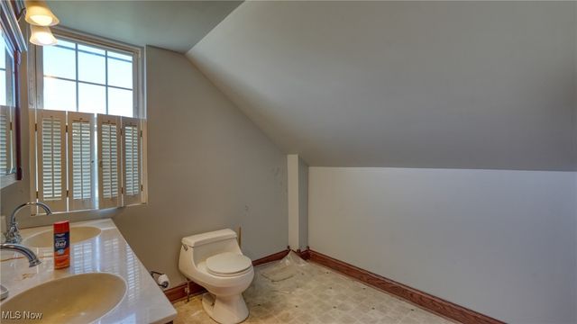 4896 High Hill Road, Cambridge, OH 43725