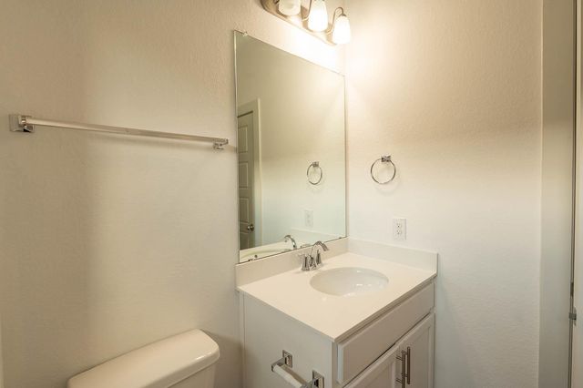 7204 Bassett CT, Austin, TX 78741