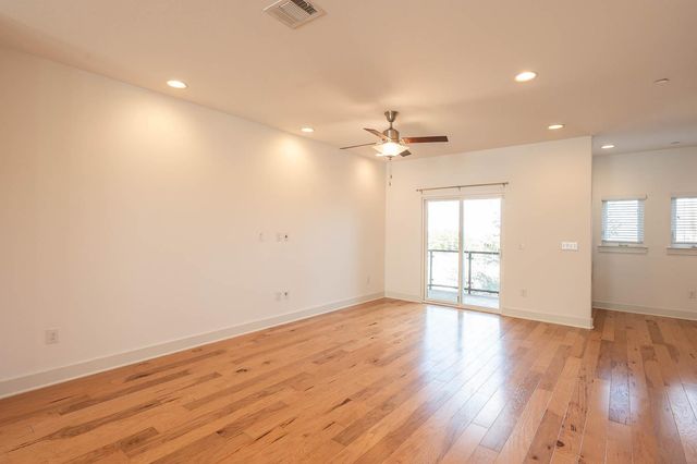 7204 Bassett CT, Austin, TX 78741