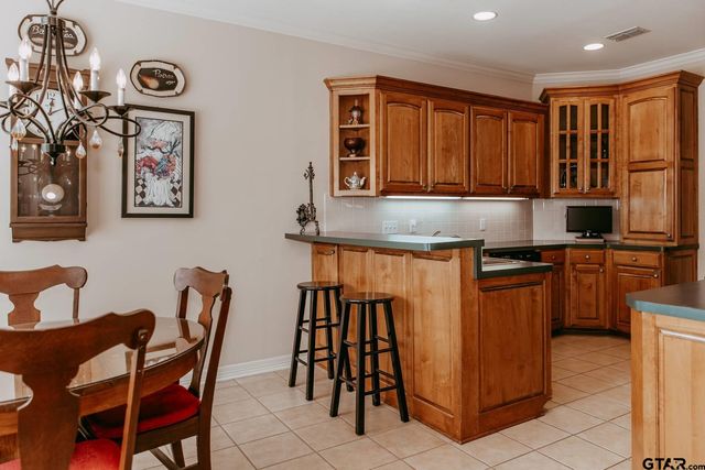 634 Whiteoak Ln., Tyler, TX 75703