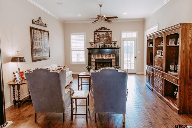 634 Whiteoak Ln., Tyler, TX 75703