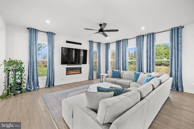 14733 FORDSON CT, Waterford, VA 20197