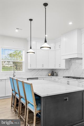 14733 FORDSON CT, Waterford, VA 20197