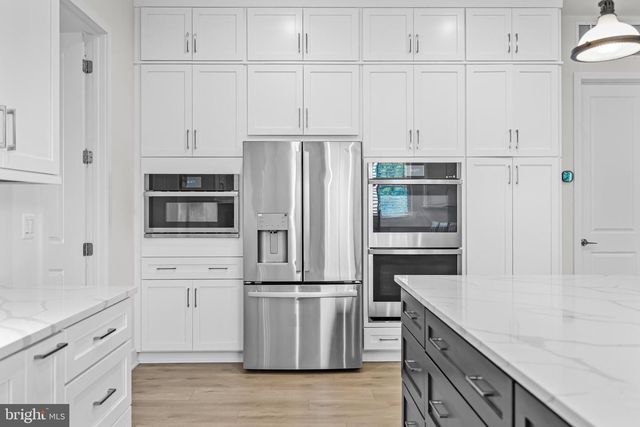 14733 FORDSON CT, Waterford, VA 20197