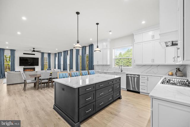 14733 FORDSON CT, Waterford, VA 20197