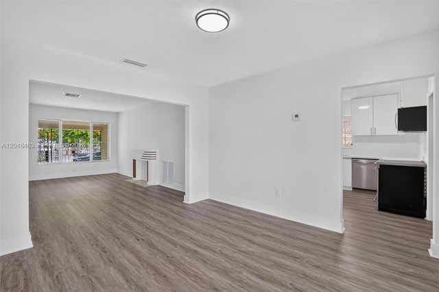 2323 NW 1st St, Miami, FL 33125