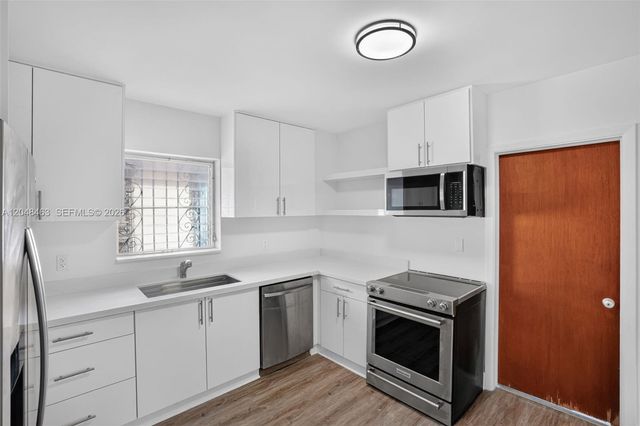 2323 NW 1st St, Miami, FL 33125