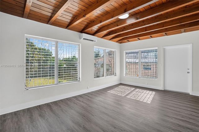 2323 NW 1st St, Miami, FL 33125