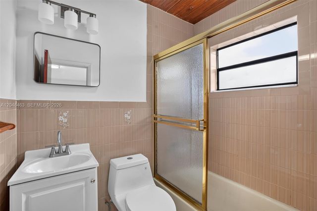 2323 NW 1st St, Miami, FL 33125