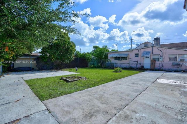 2323 NW 1st St, Miami, FL 33125