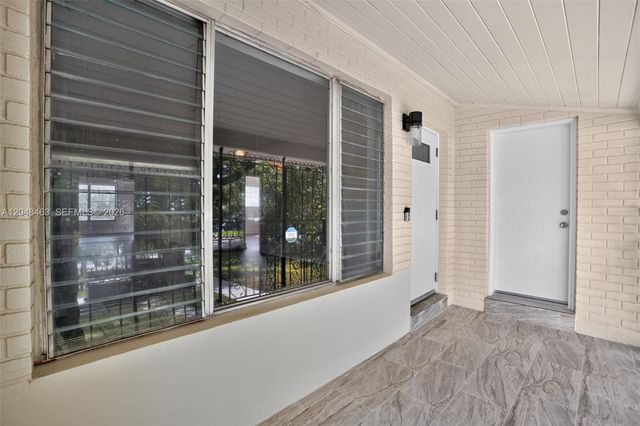 2323 NW 1st St, Miami, FL 33125