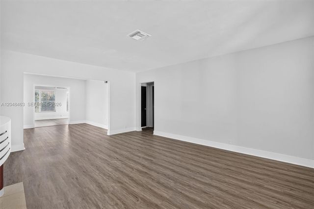 2323 NW 1st St, Miami, FL 33125