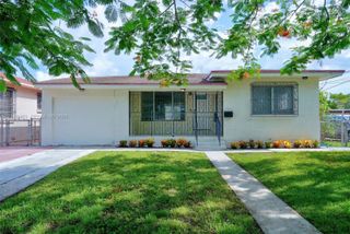 2323 NW 1st St, Miami, FL 33125