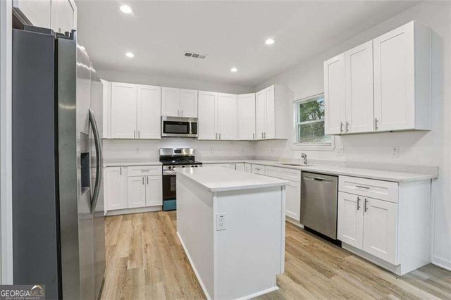 7896 Winkman Drive, Fairburn, GA 30213