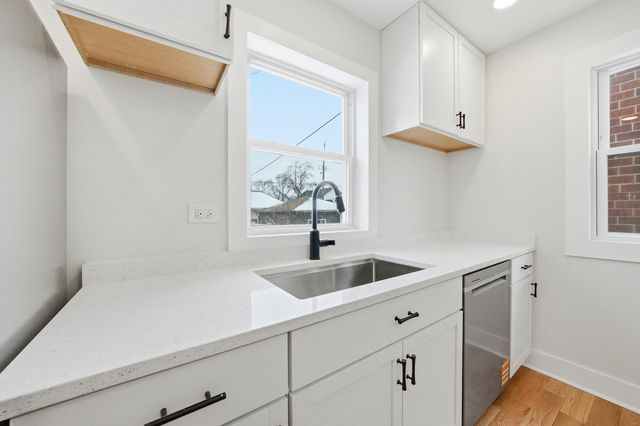 10750 S Ridgeway Avenue, Chicago, IL 60655