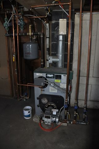 69 Jackson Ave, Fitchburg, MA 01420