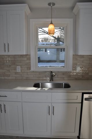 69 Jackson Ave, Fitchburg, MA 01420