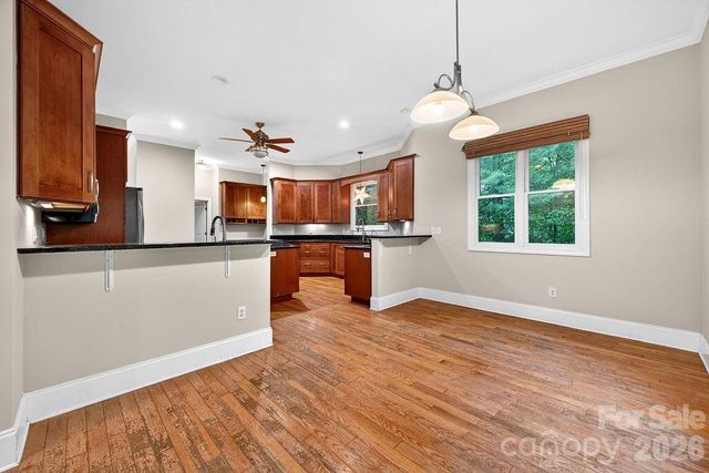 94 Oak Hollow Drive, Asheville, NC 28805
