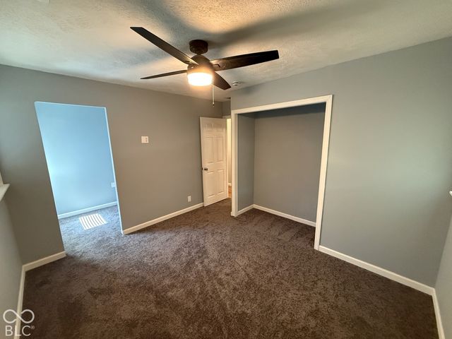 17 Parkview Drive, New Whiteland, IN 46184