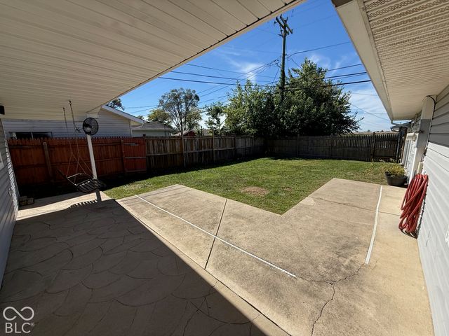 17 Parkview Drive, New Whiteland, IN 46184