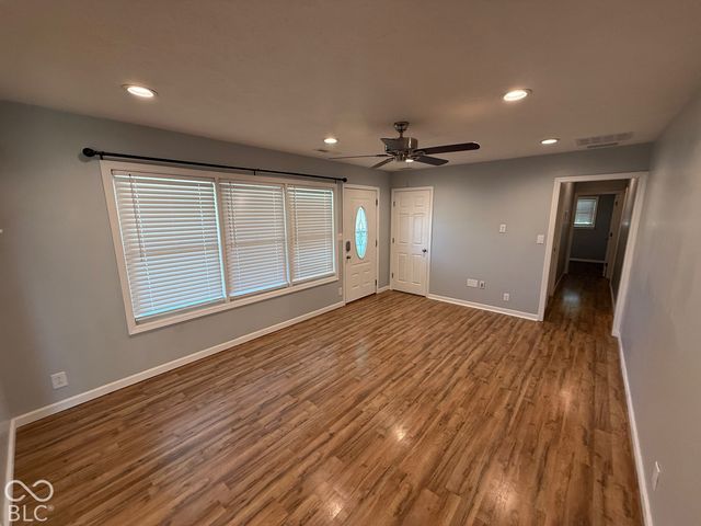 17 Parkview Drive, New Whiteland, IN 46184
