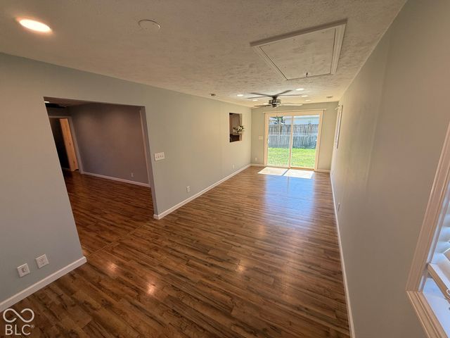 17 Parkview Drive, New Whiteland, IN 46184
