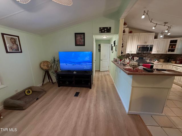 109 Sheri Street, Johnson City, TN 37615