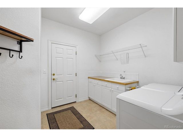 593 Ridgeside Dr, Golden, CO 80401