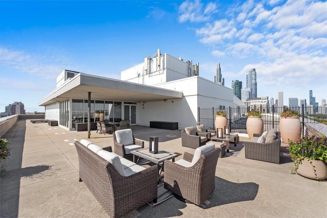 1515 S Prairie Avenue 910, Chicago, IL 60605