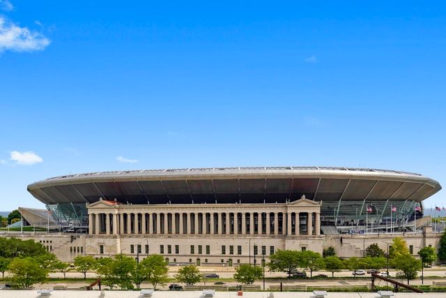 1515 S Prairie Avenue 910, Chicago, IL 60605