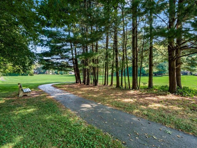 205 Honeywood Drive S, Galena, OH 43021