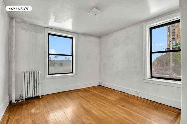 880 W 181st St Apt 1B, New York City, NY 10033