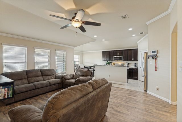 14360 Artisan Drive, Fort Worth, TX 76052