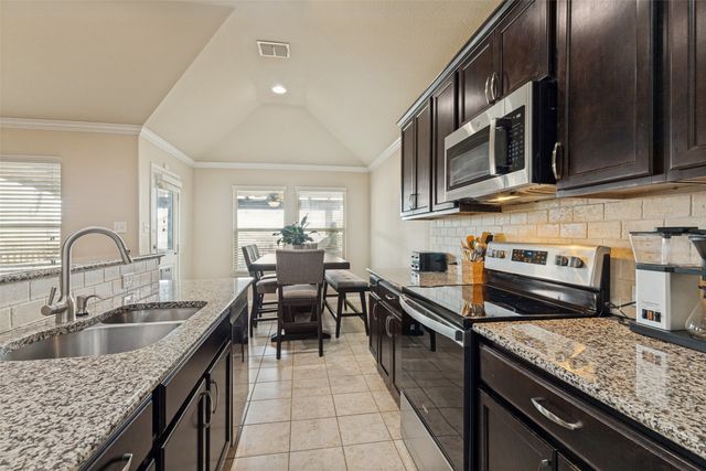 14360 Artisan Drive, Fort Worth, TX 76052