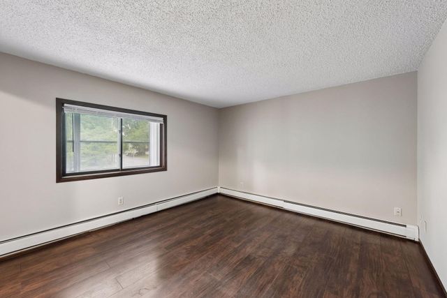 1282 Hewitt Avenue, Saint Paul, MN 55104