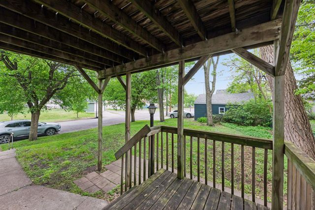 1282 Hewitt Avenue, Saint Paul, MN 55104