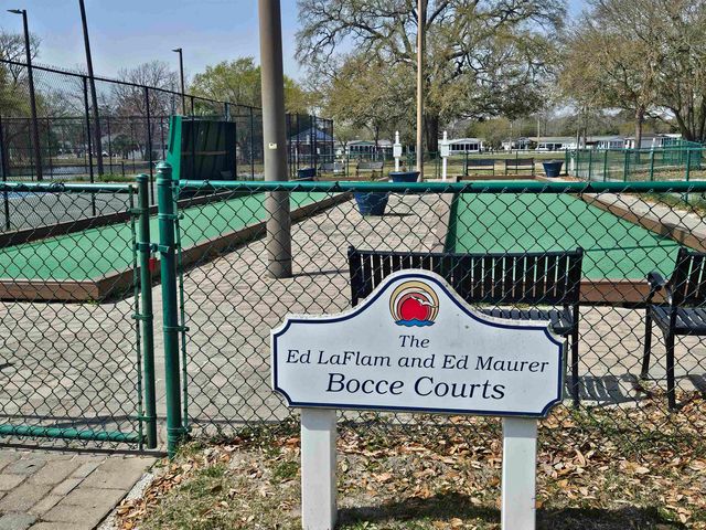 295 Sanddollar Dr., Surfside Beach, SC 29575