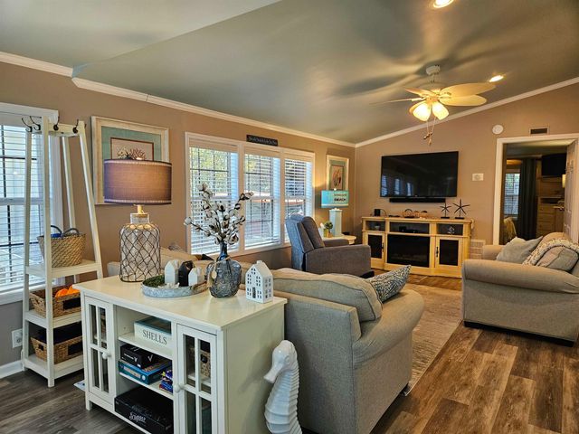 295 Sanddollar Dr., Surfside Beach, SC 29575