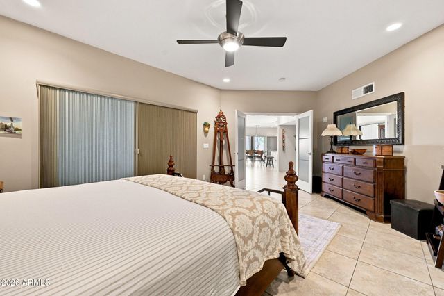 11005 W WELK Drive, Sun City, AZ 85373