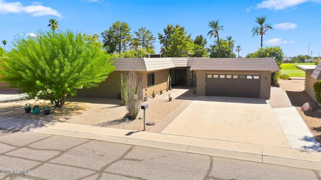11005 W WELK Drive, Sun City, AZ 85373