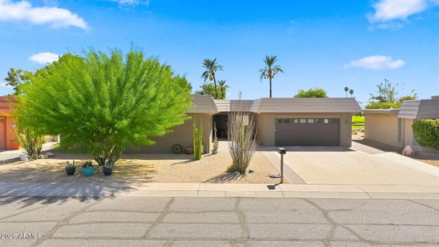 11005 W WELK Drive, Sun City, AZ 85373