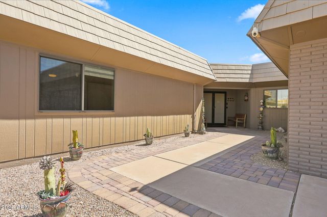 11005 W WELK Drive, Sun City, AZ 85373