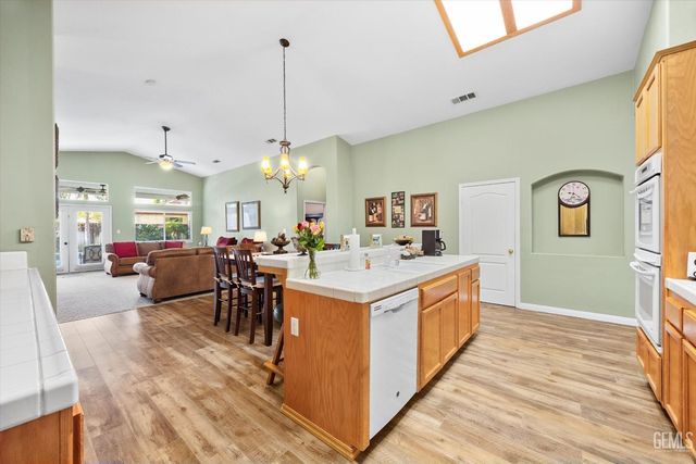 11715 Stonington Street, Bakersfield, CA 93312