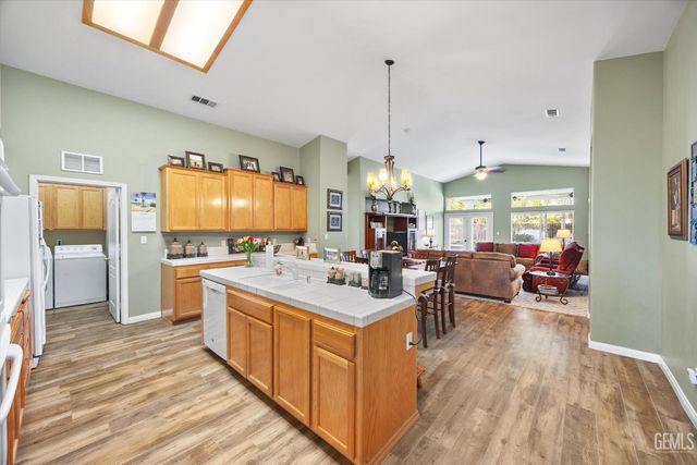 11715 Stonington Street, Bakersfield, CA 93312