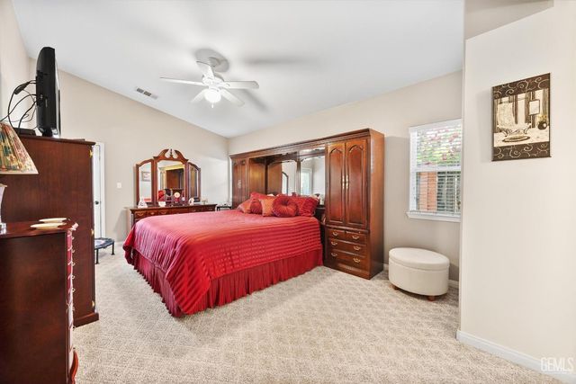 11715 Stonington Street, Bakersfield, CA 93312