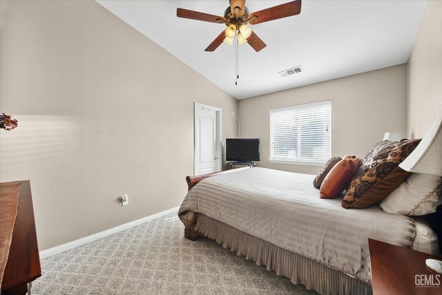 11715 Stonington Street, Bakersfield, CA 93312