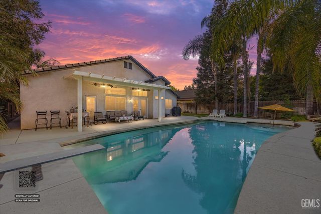 11715 Stonington Street, Bakersfield, CA 93312