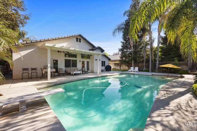 11715 Stonington Street, Bakersfield, CA 93312