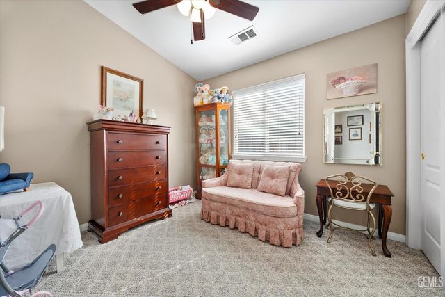 11715 Stonington Street, Bakersfield, CA 93312